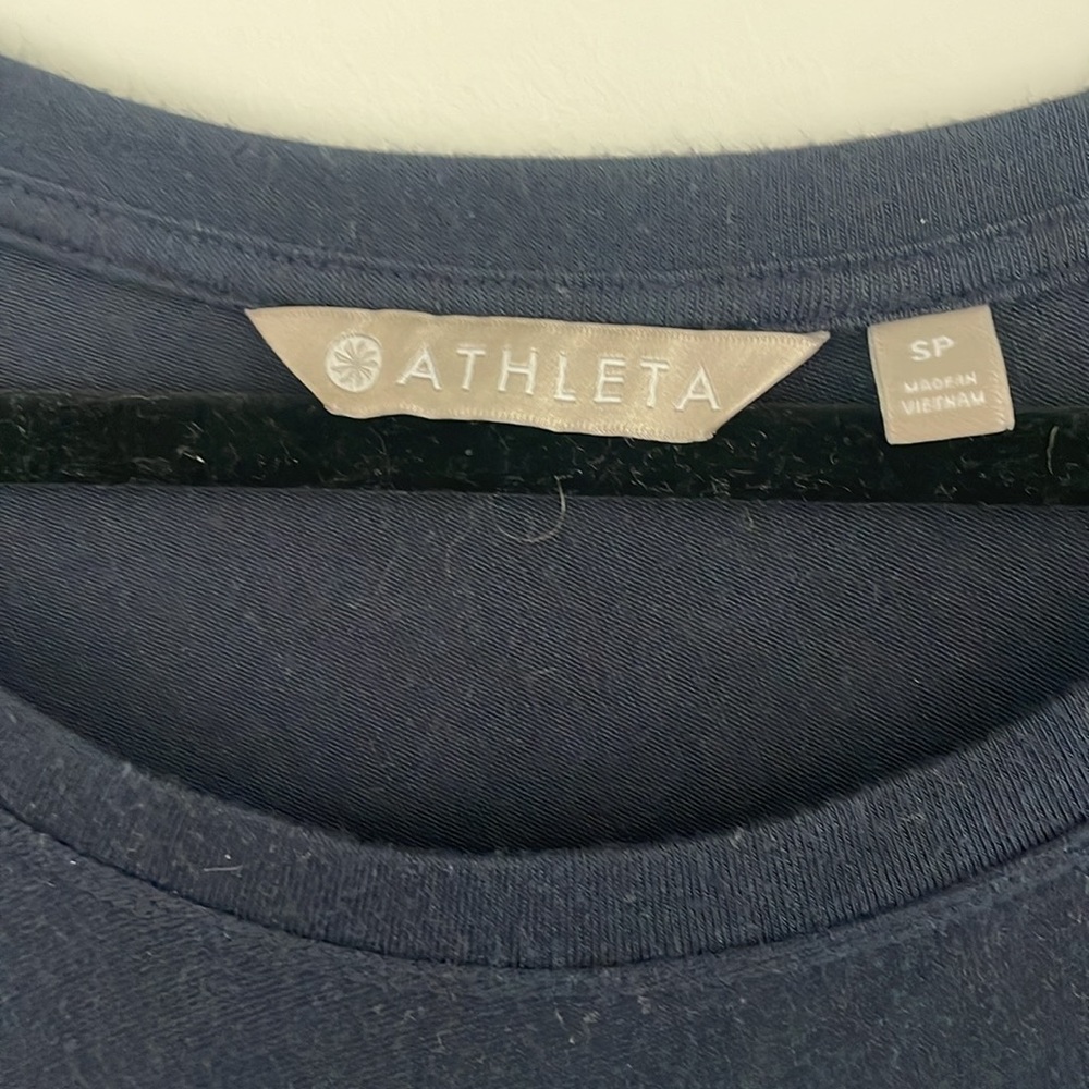 Athleta Long Sleeve Top - Picture 2 of 4